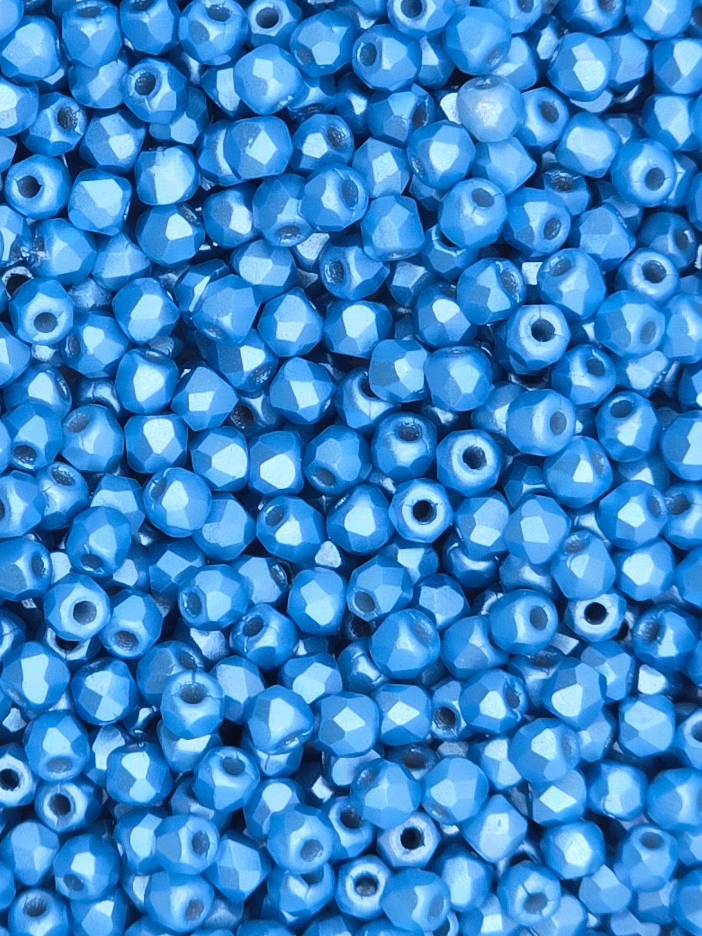 True 2 - 2mm Fire Polished Faceted Rounds - Pastel Turquoise - 100 pcs
