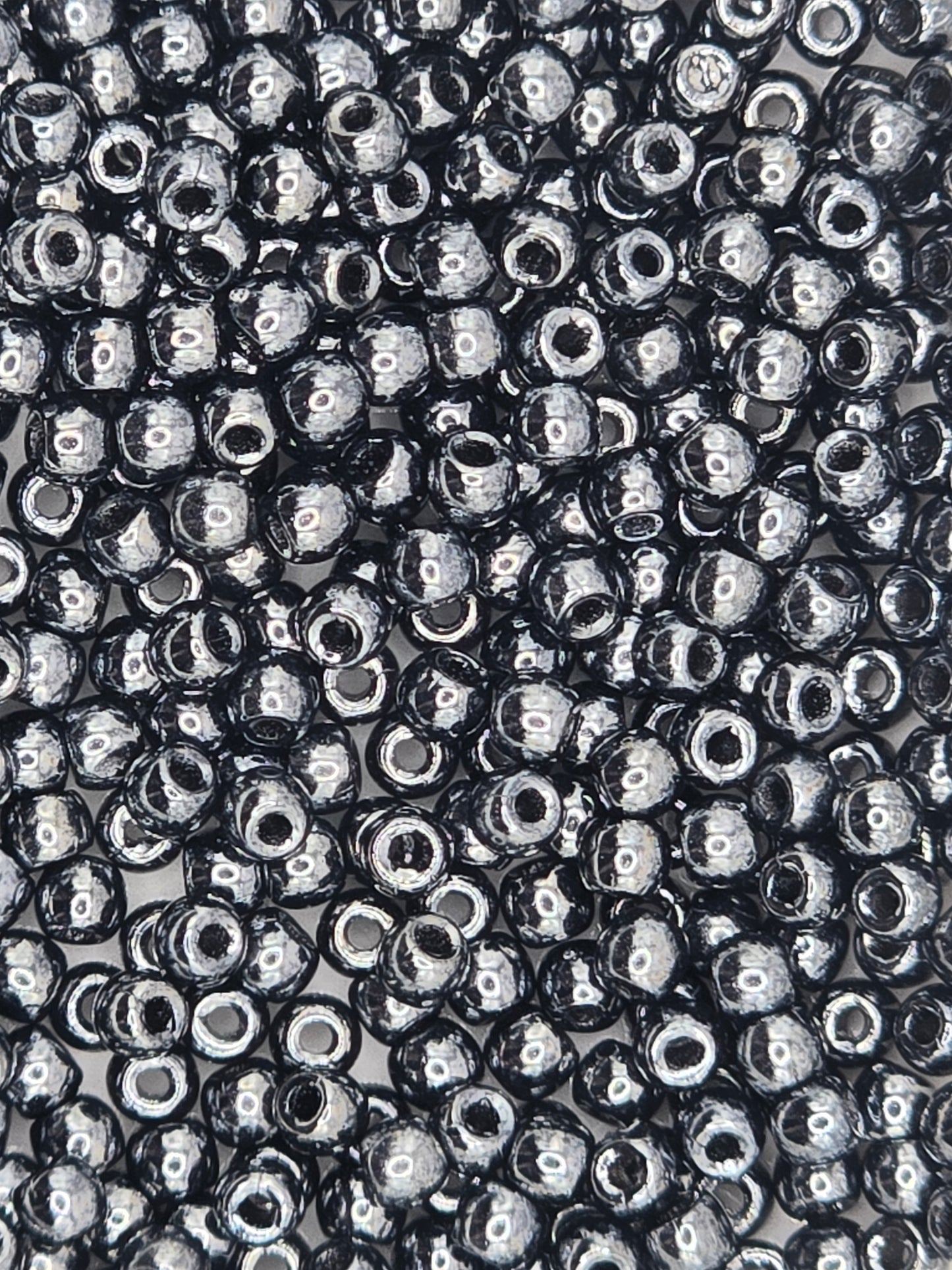 True 2 - 2mm Fire Polished Round Druks - Jet Hematite - 100 pcs