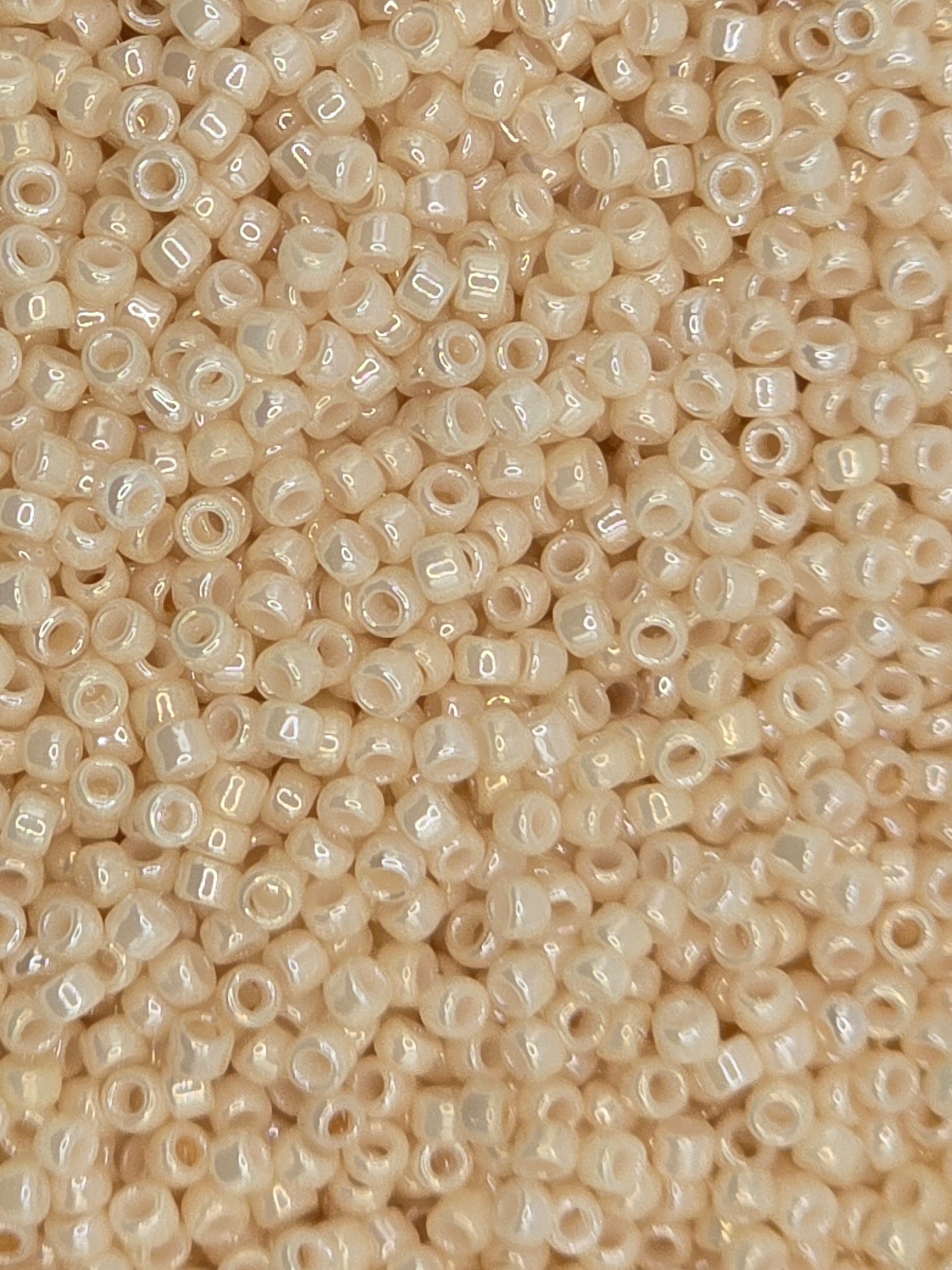 TOHO #15 Seeds - 123 - Opaque Luster Light Beige - 5 gms