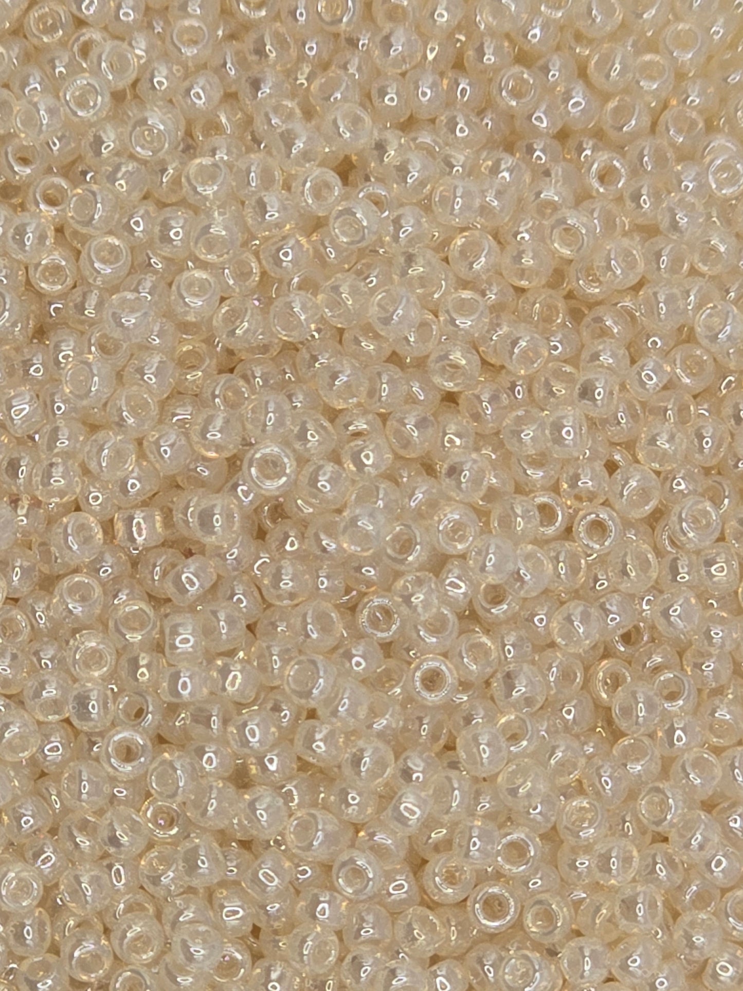 TOHO #15 Seeds - 147 - Ceylon Light Ivory - 5 gms