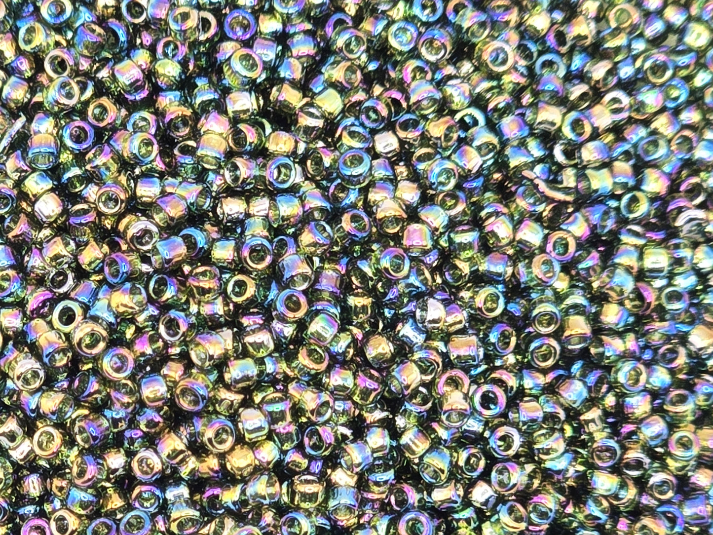 TOHO #15 Seeds - 180 - Transparent Rainbow Olivine - 5 gms