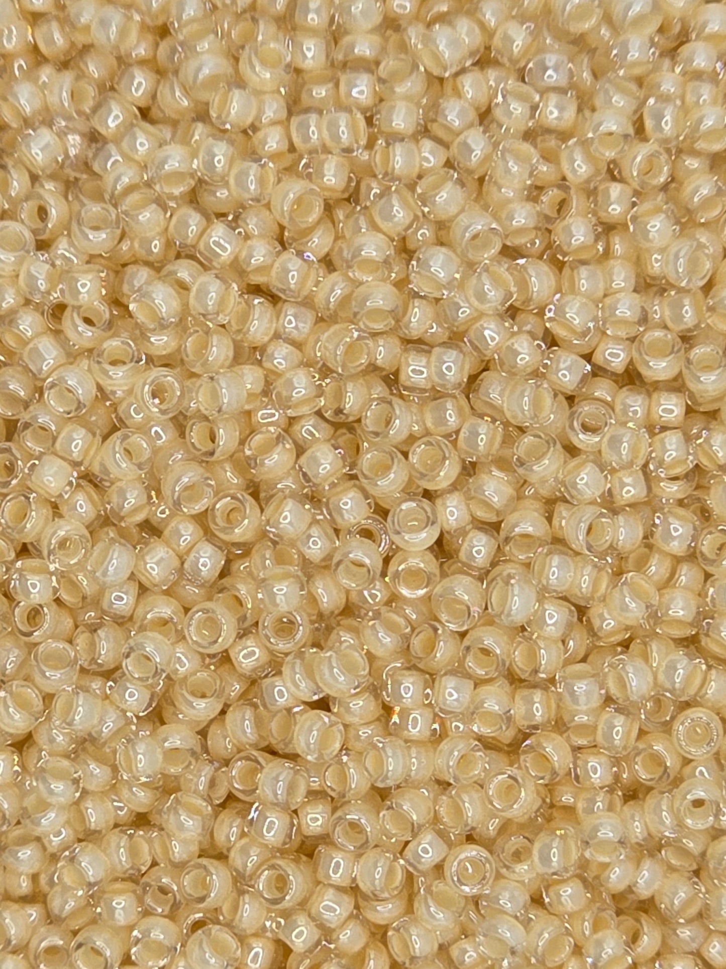 TOHO #15 Seeds - 352 - Inside Colour Crystal/Light Jonquil Lined - 5 gms