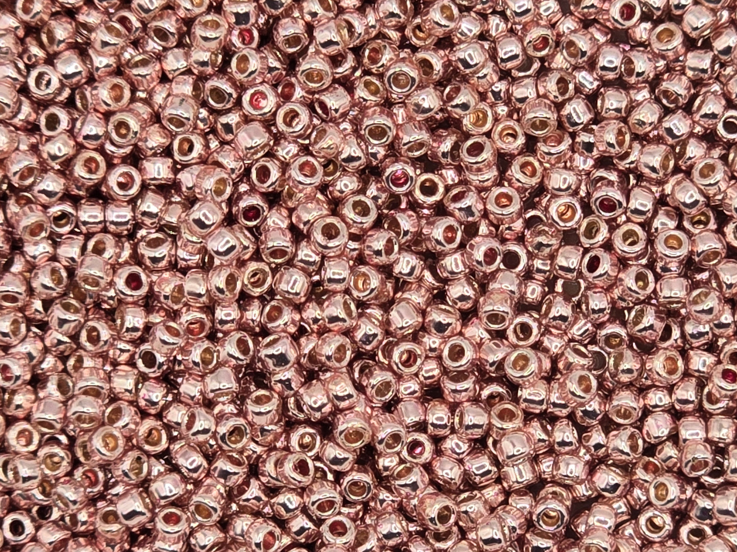 TOHO #15 Seeds - PF552 - Permanent Finish Galvanized Sweet Blush - 5 gms