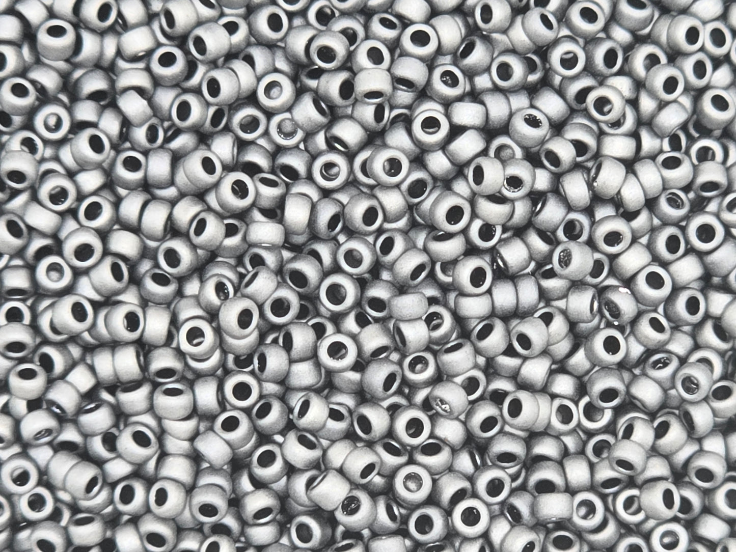 TOHO #15 Seeds - 611 - Matte Colour Opaque Grey - 5 gms