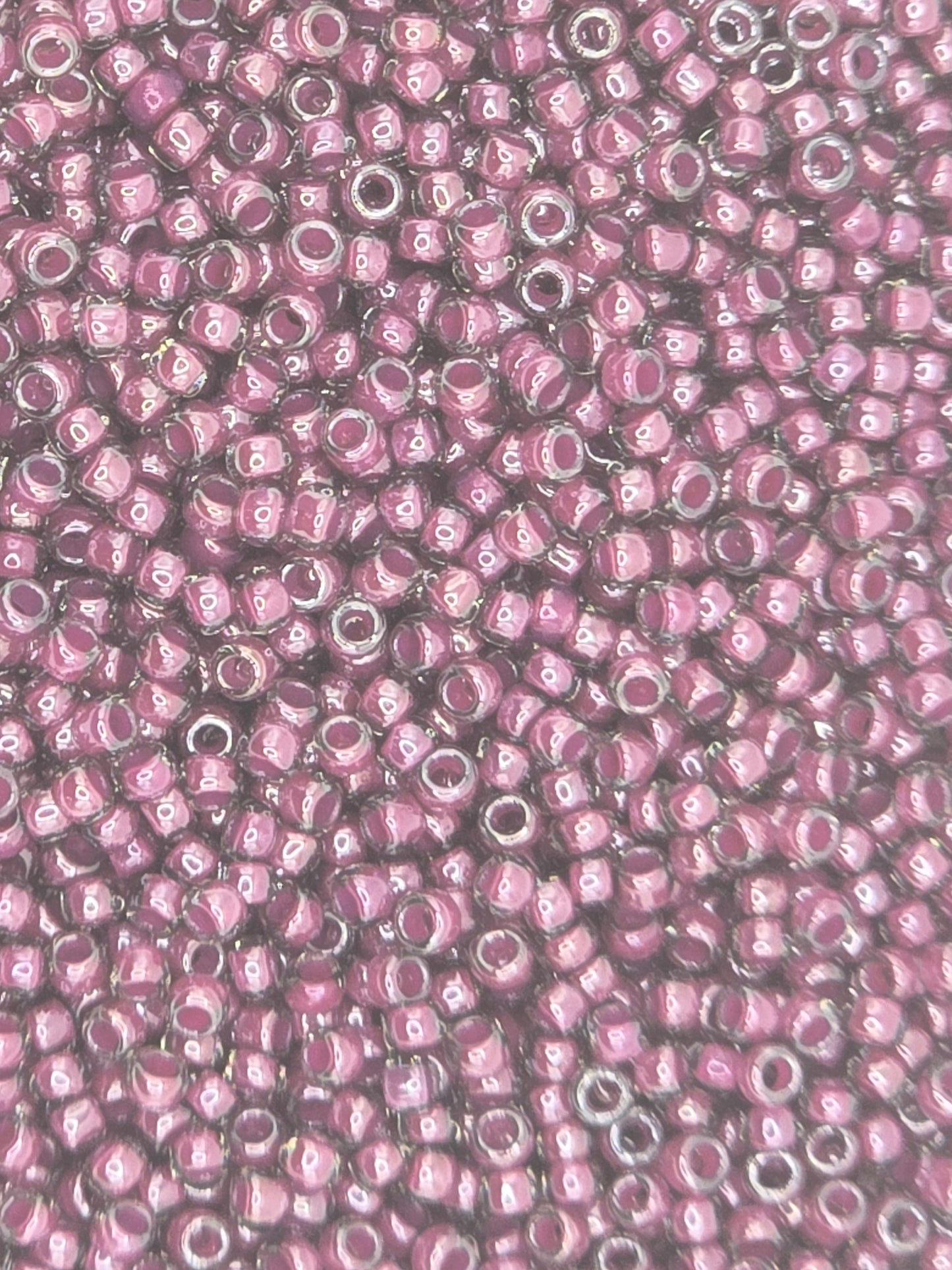 TOHO #15 Seeds - 1076 - Inside Colour Grey/Magenta Lined - 5 gms