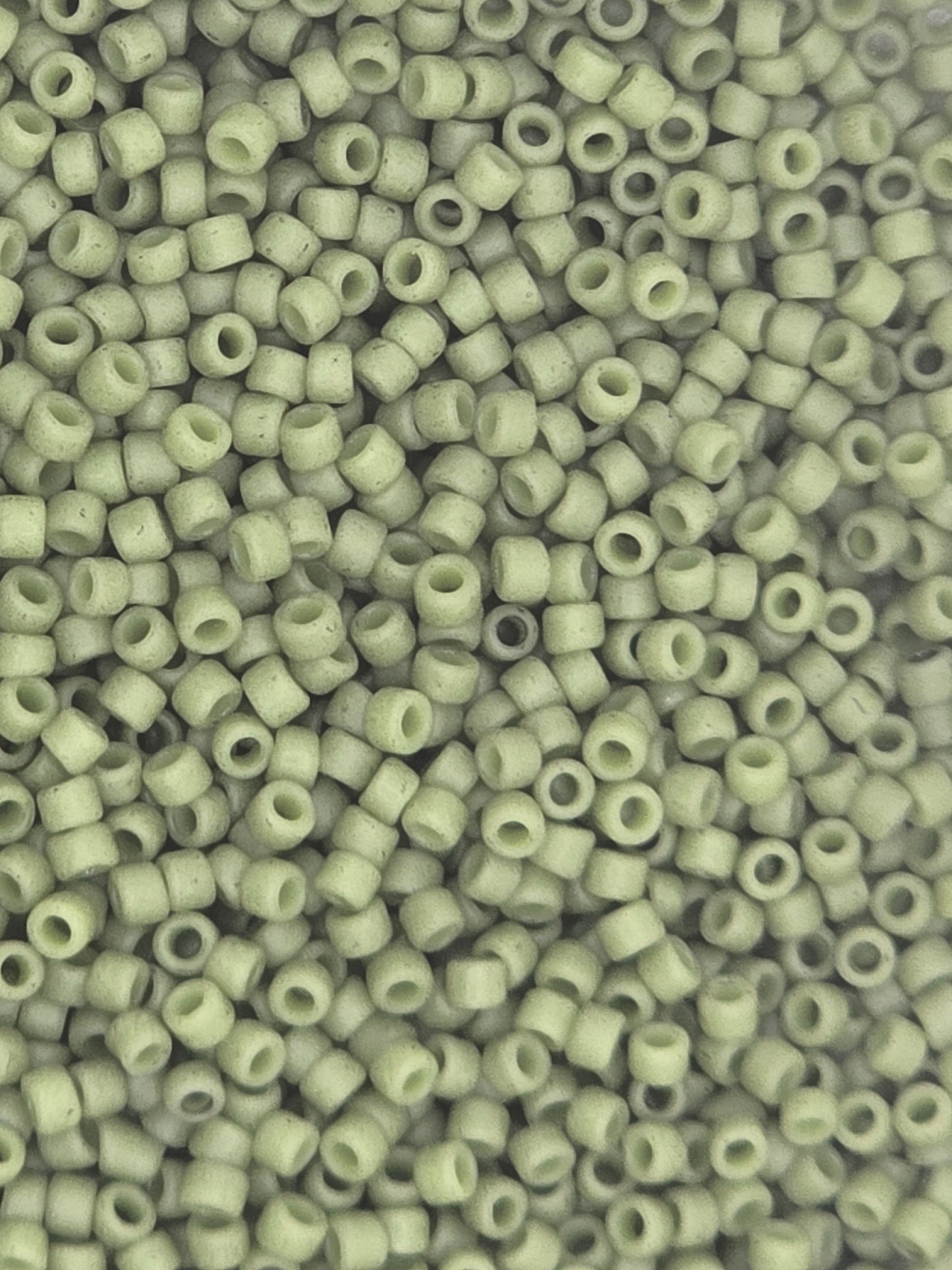 TOHO #15 Seeds - 2602F - Semi Glazed Honeydew - 5 gms