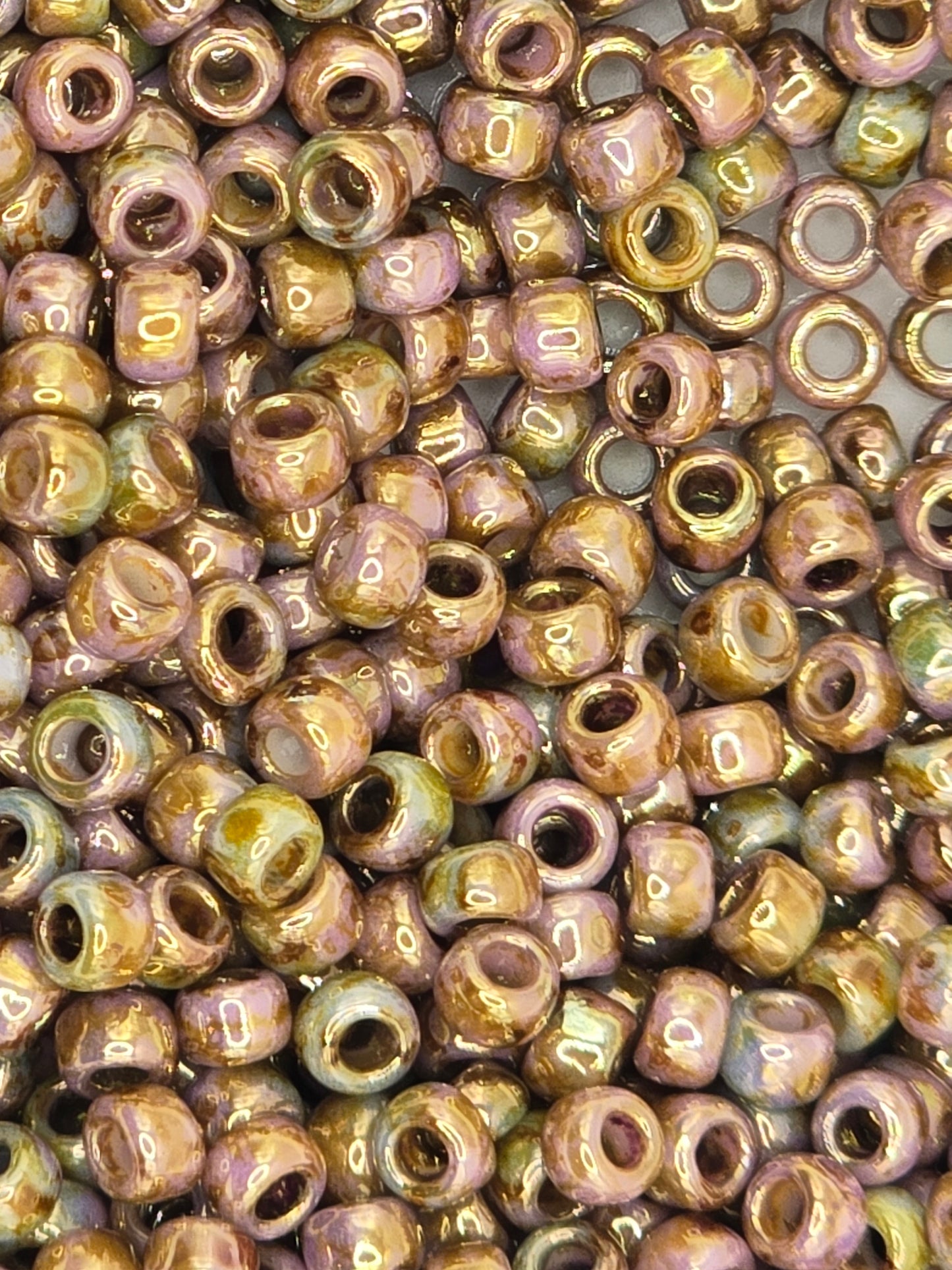TOHO #8 Seeds - Y185 - HYBRID Luster Opaque Gold/Smoky Topaz - 10 gms