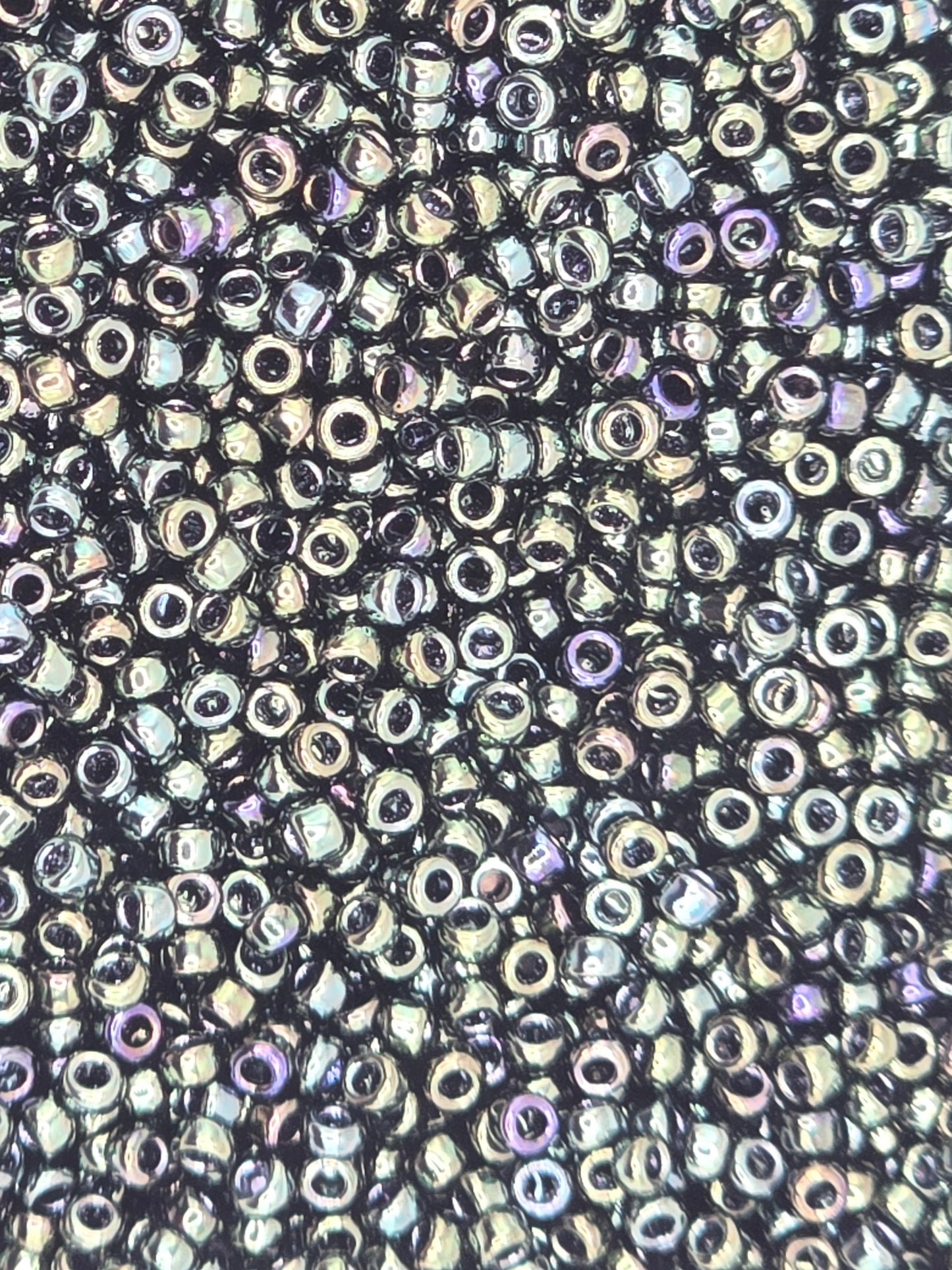 TOHO #15 Seeds - 89 - Metallic Moss - 5 gms