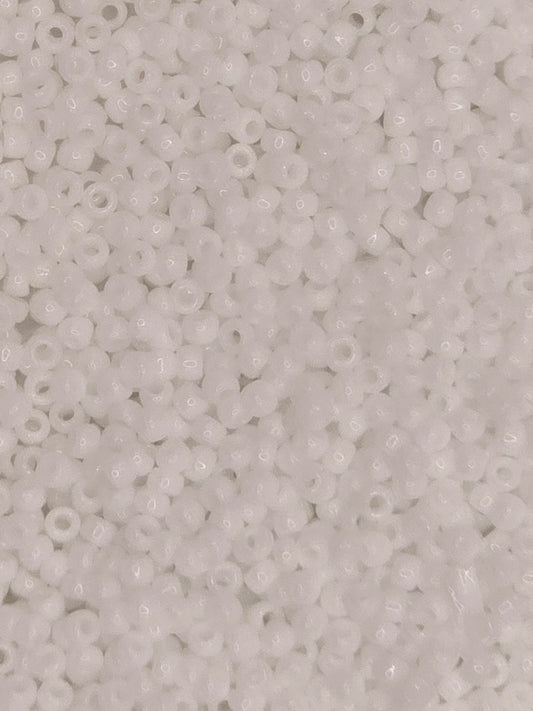 TOHO #15 Seeds - 41 - Opaque White - 5 gms