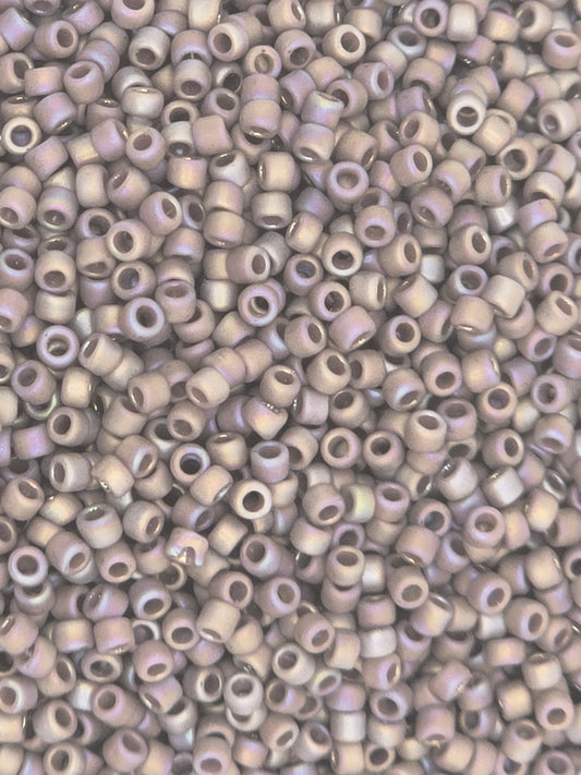 TOHO #15 Seeds - 2638F - Semi Glazed Rainbow Lavender - 5 gms