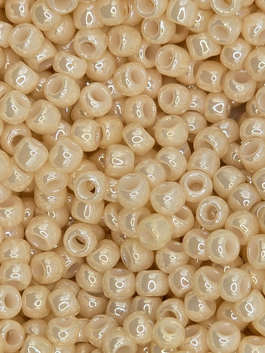 TOHO #8 Seeds - 123 - Opaque Lustered Light Beige - 10 gms