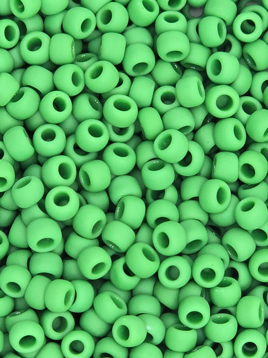 TOHO #8 Seeds - 47DF - Opaque Frosted Shamrock - 10 gms