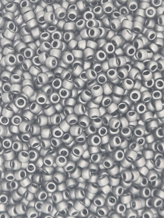 TOHO #15 Seeds - 49F - Opaque Frosted Jet - 5 gms