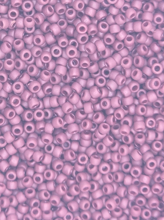 TOHO #15 Seeds - 46F - Opaque Frosted Oxblood - 5 gms