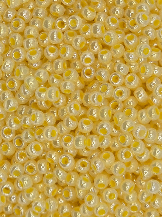 TOHO #11 Seeds - 902 - Ceylon Lemon Chiffon - 10 gms