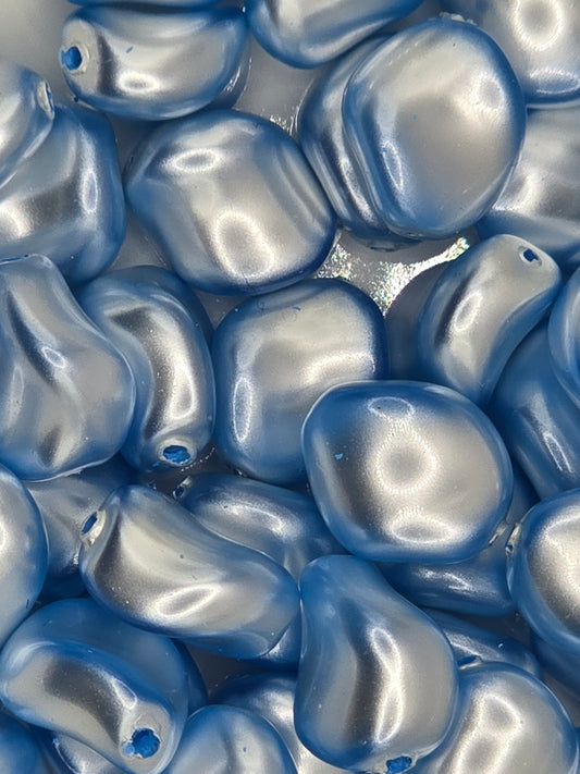 Swarovski 5826 Wave Pearl - 9x8mm - Light Blue - 10 pcs