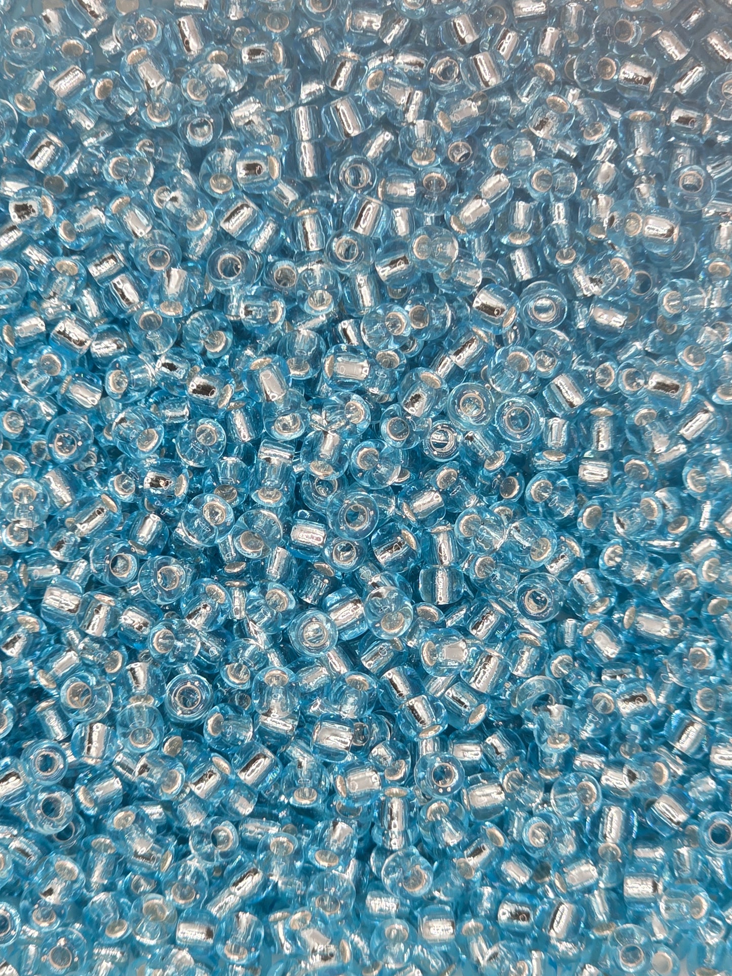 Czech #8 Seeds - Silver Lined Light Aqua - 10 grams