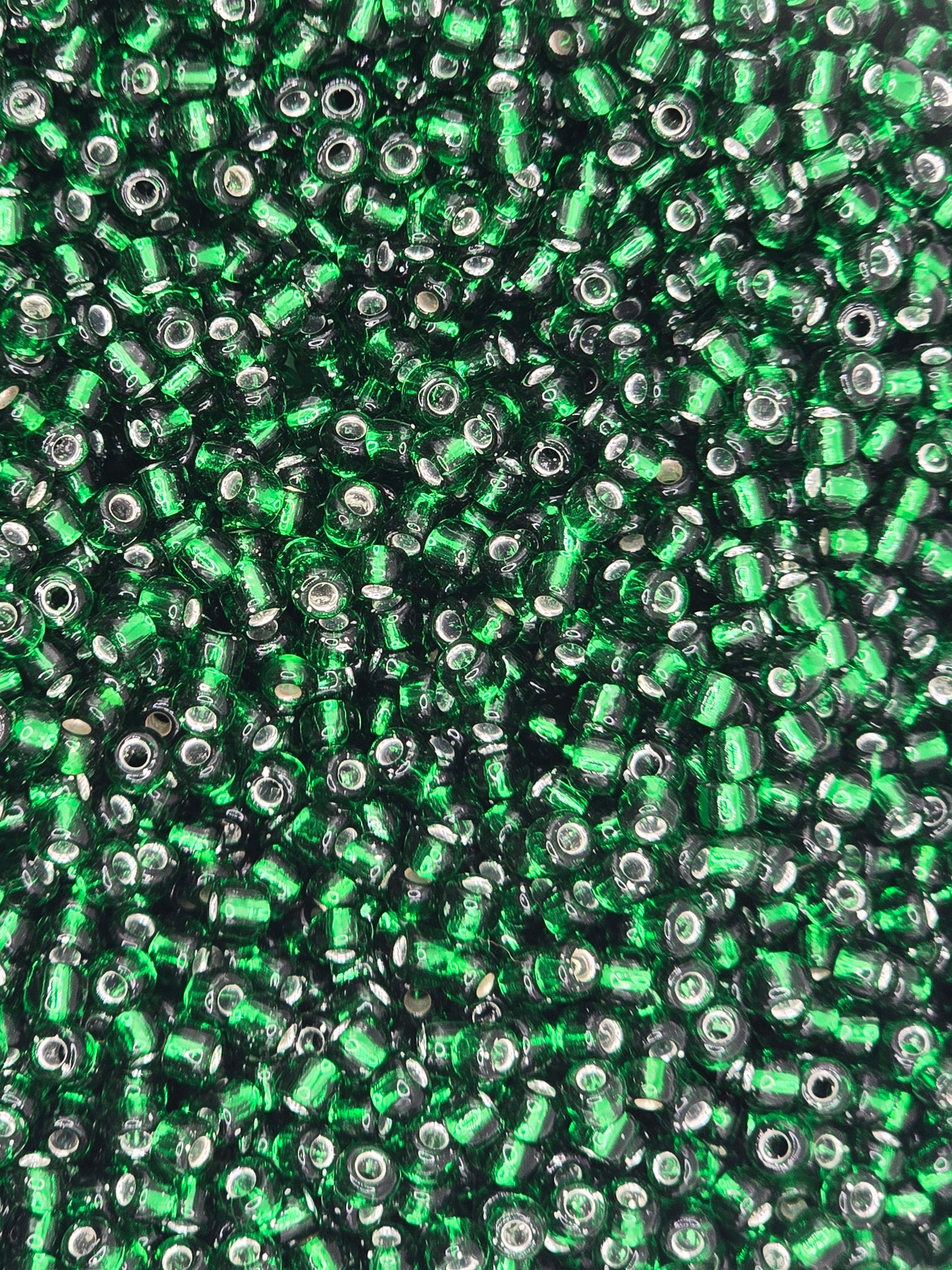 Czech #8 Seed Beads - Silver Lined Emerald Green - 10 grams
