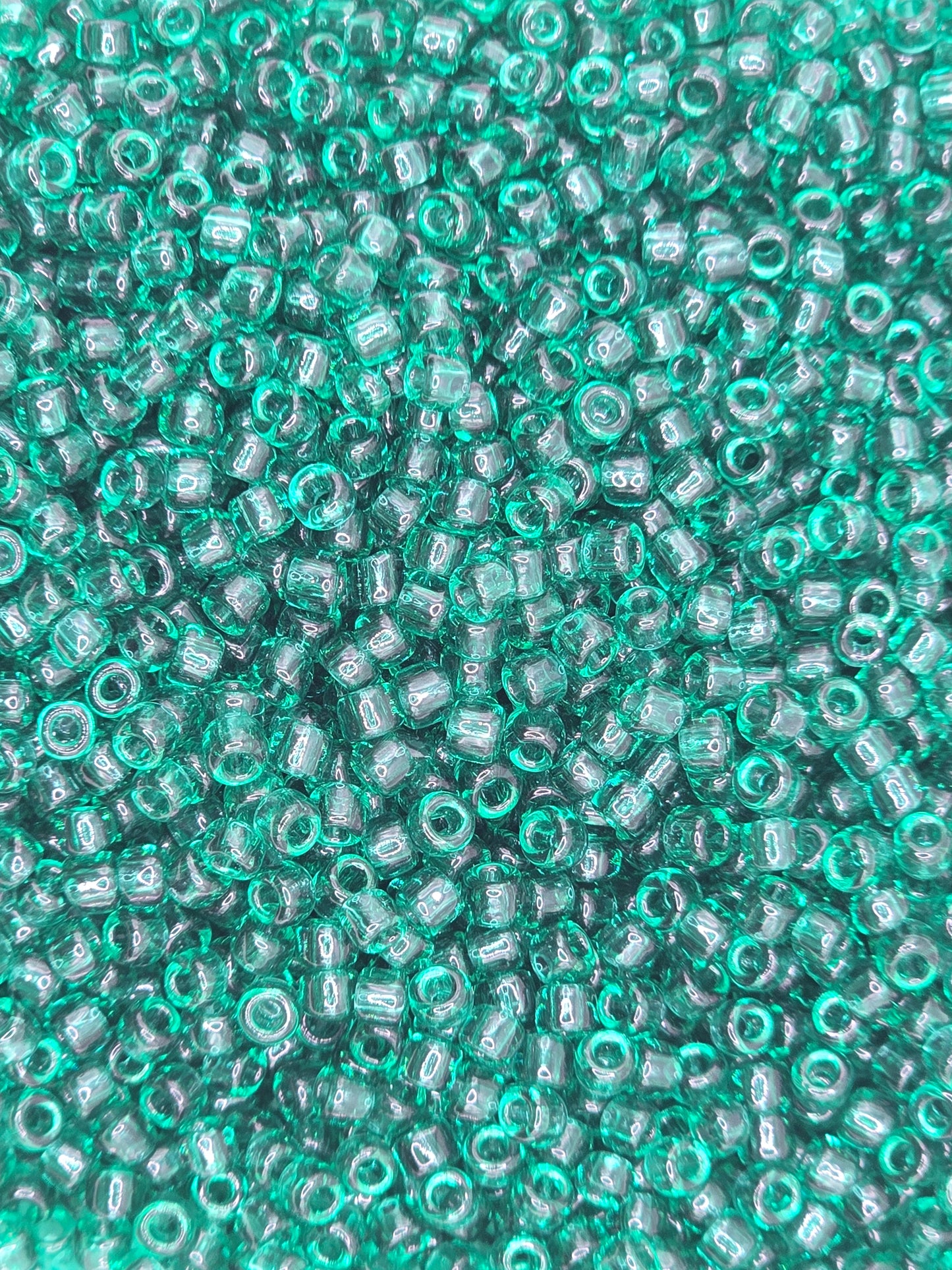 Czech #8 Seeds - Transparent Jade Green - 10 grams