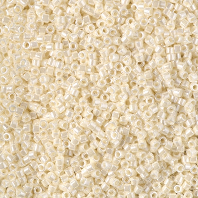 MIYUKI #11 DB 1900 - Opaque Crystal Ivory Ceylon - 5 gms