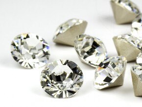 Swarovski 1028 SS19 Chaton - Crystal - 24 pcs